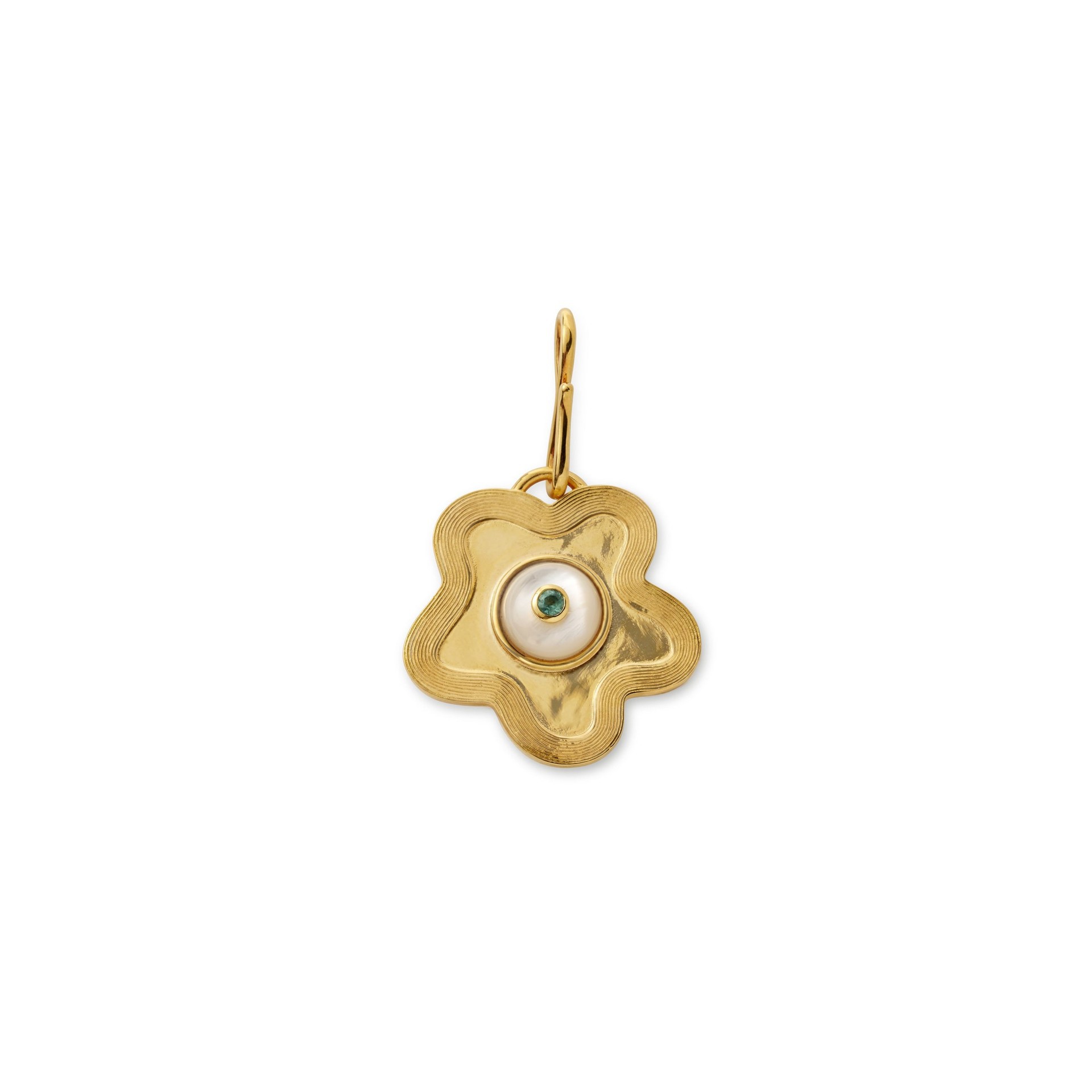 Pearl flower pendant