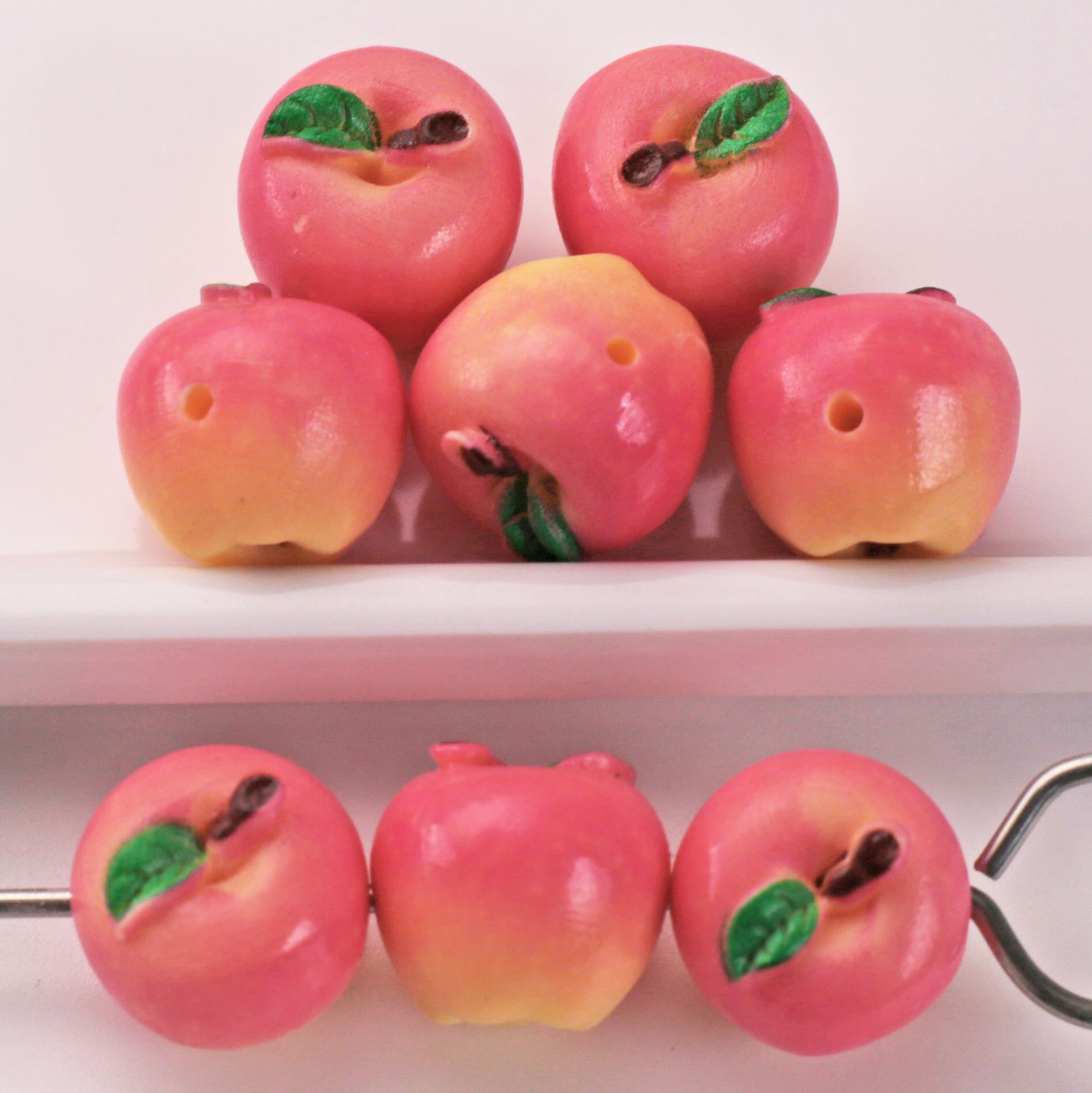 Pink apple [1.8mm through hole]