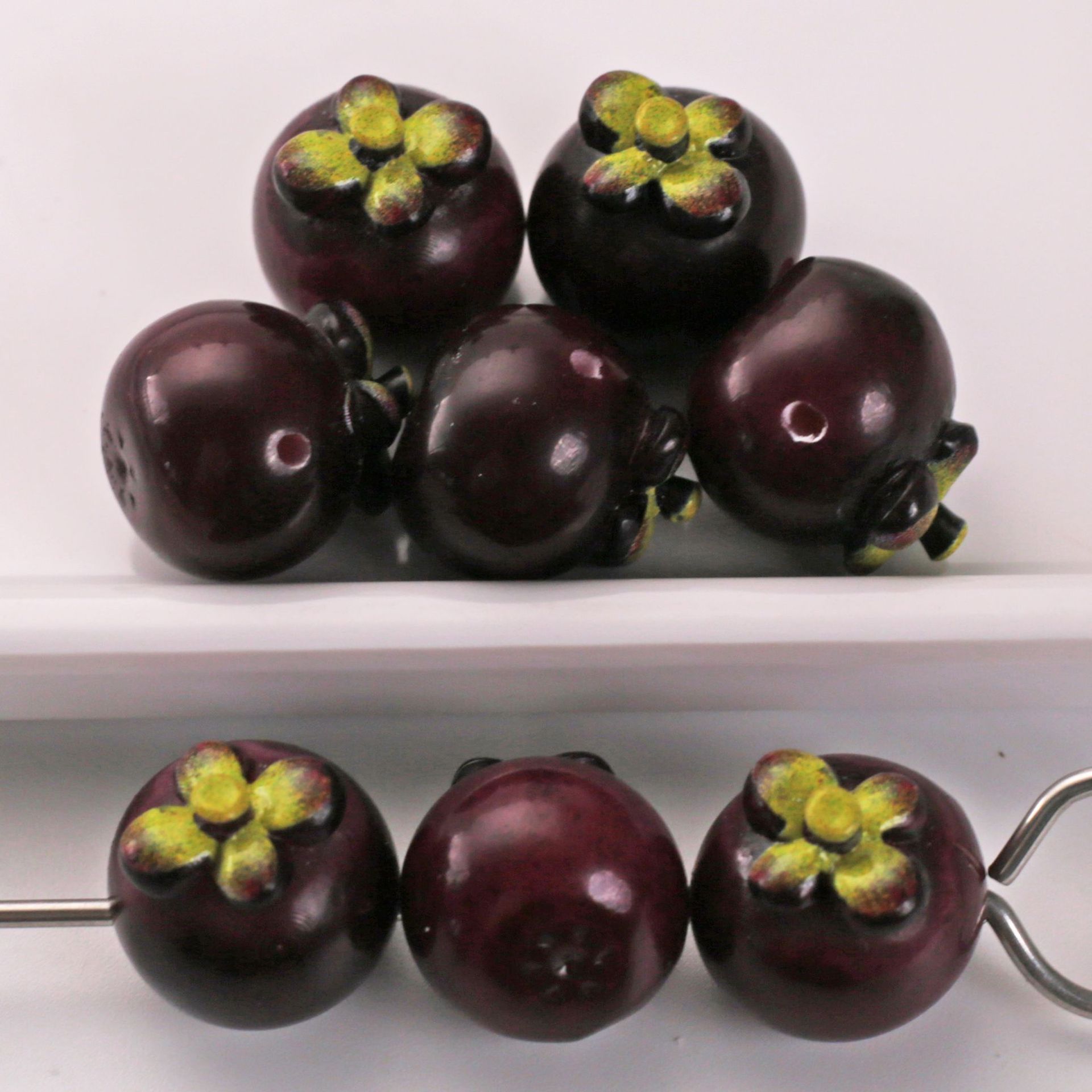 Small mangosteen [1.8mm through hole]