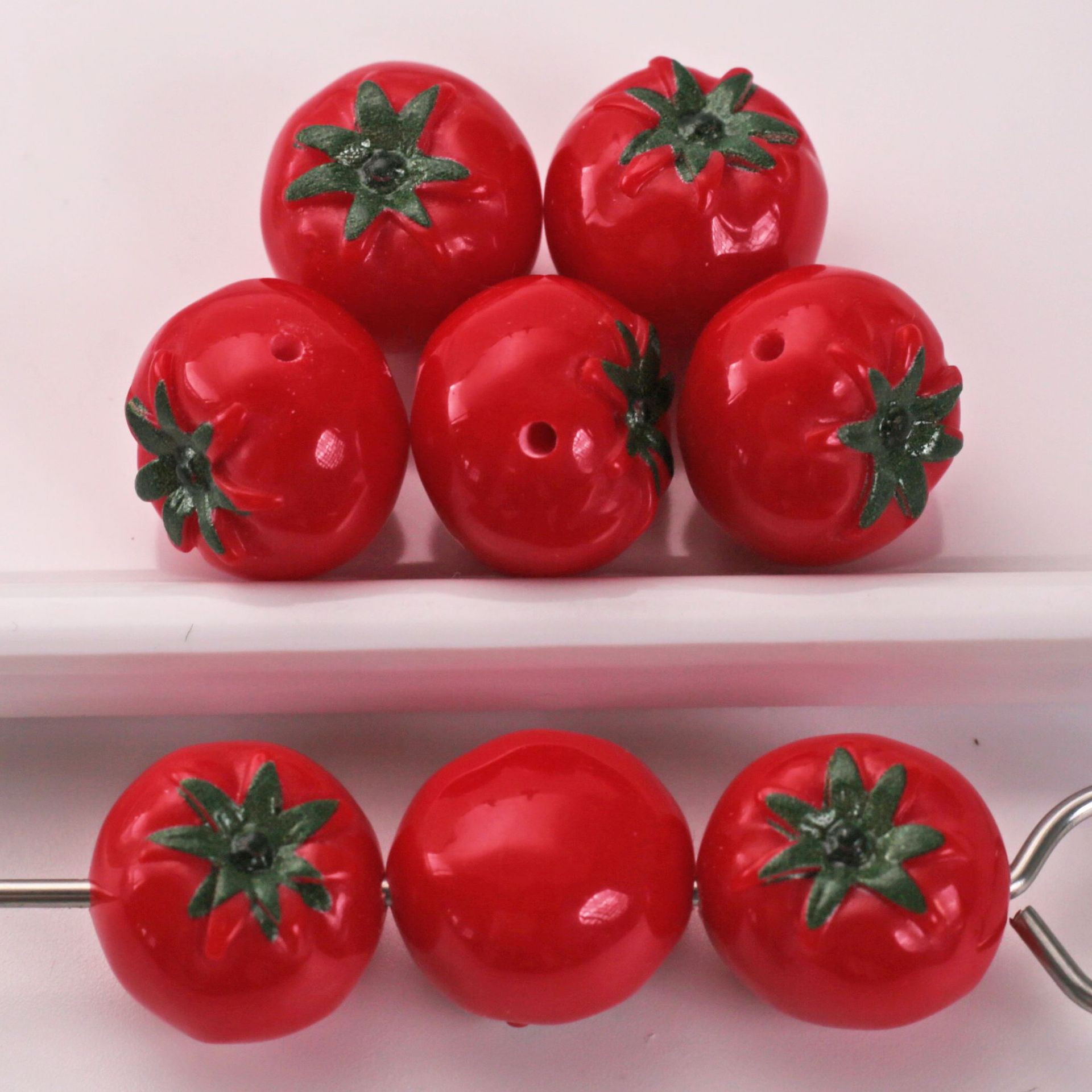 Small tomatoes [1.8mm through hole]