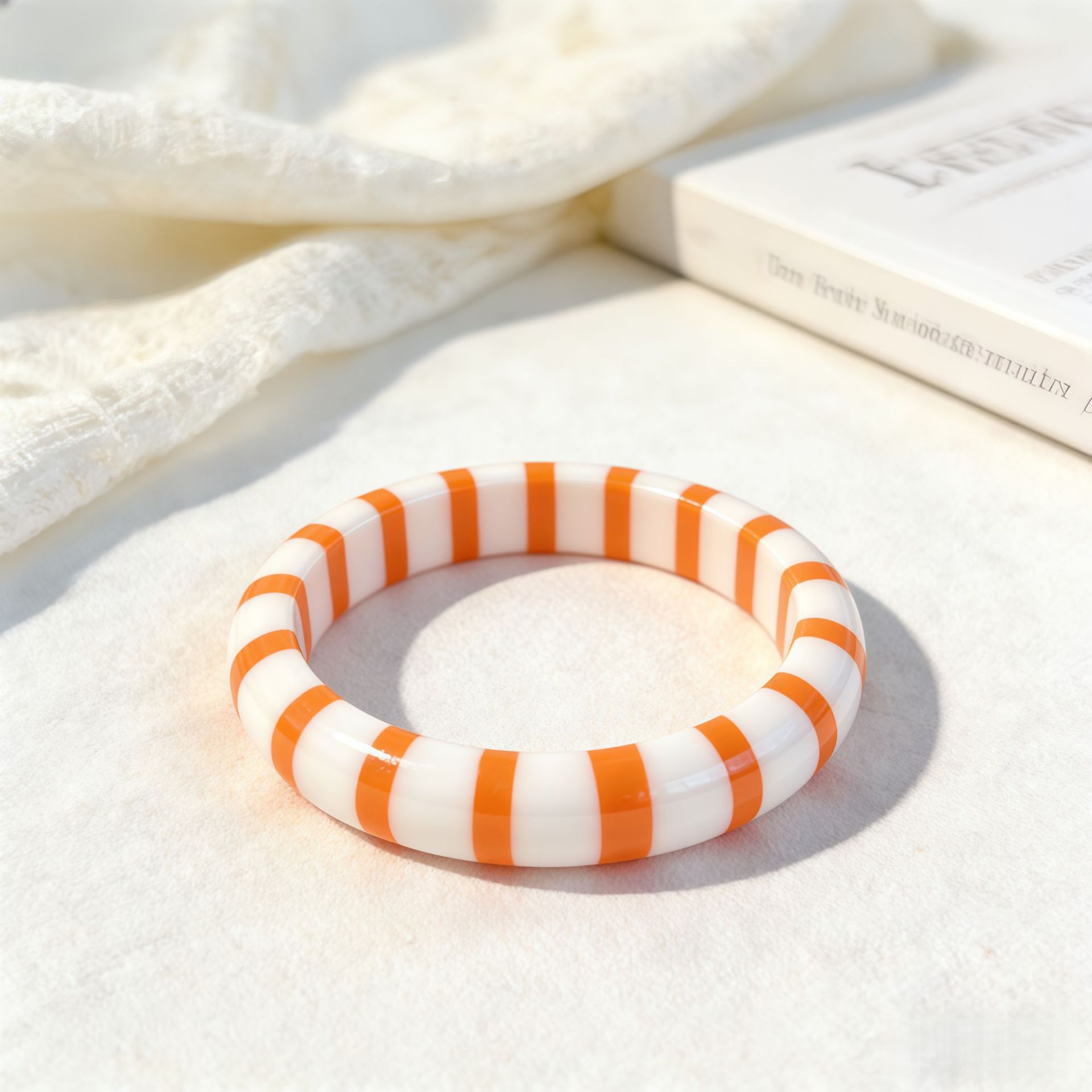 Thin circle orange