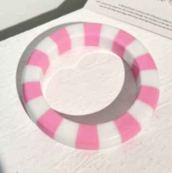 M pink white