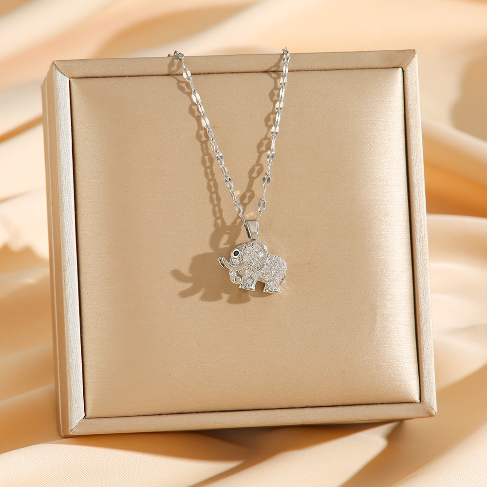 8652 silver elephant