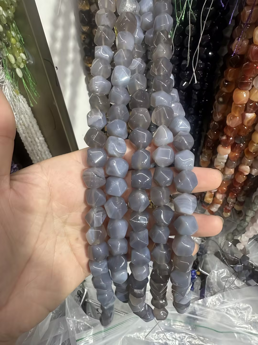 ágata gris