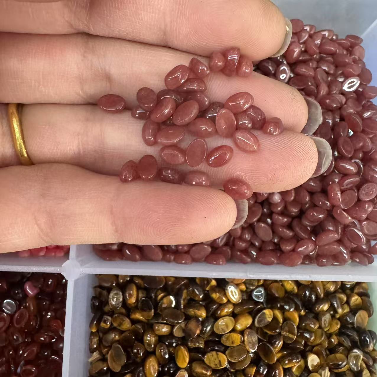 Colored strawberry crystal 4*6mm