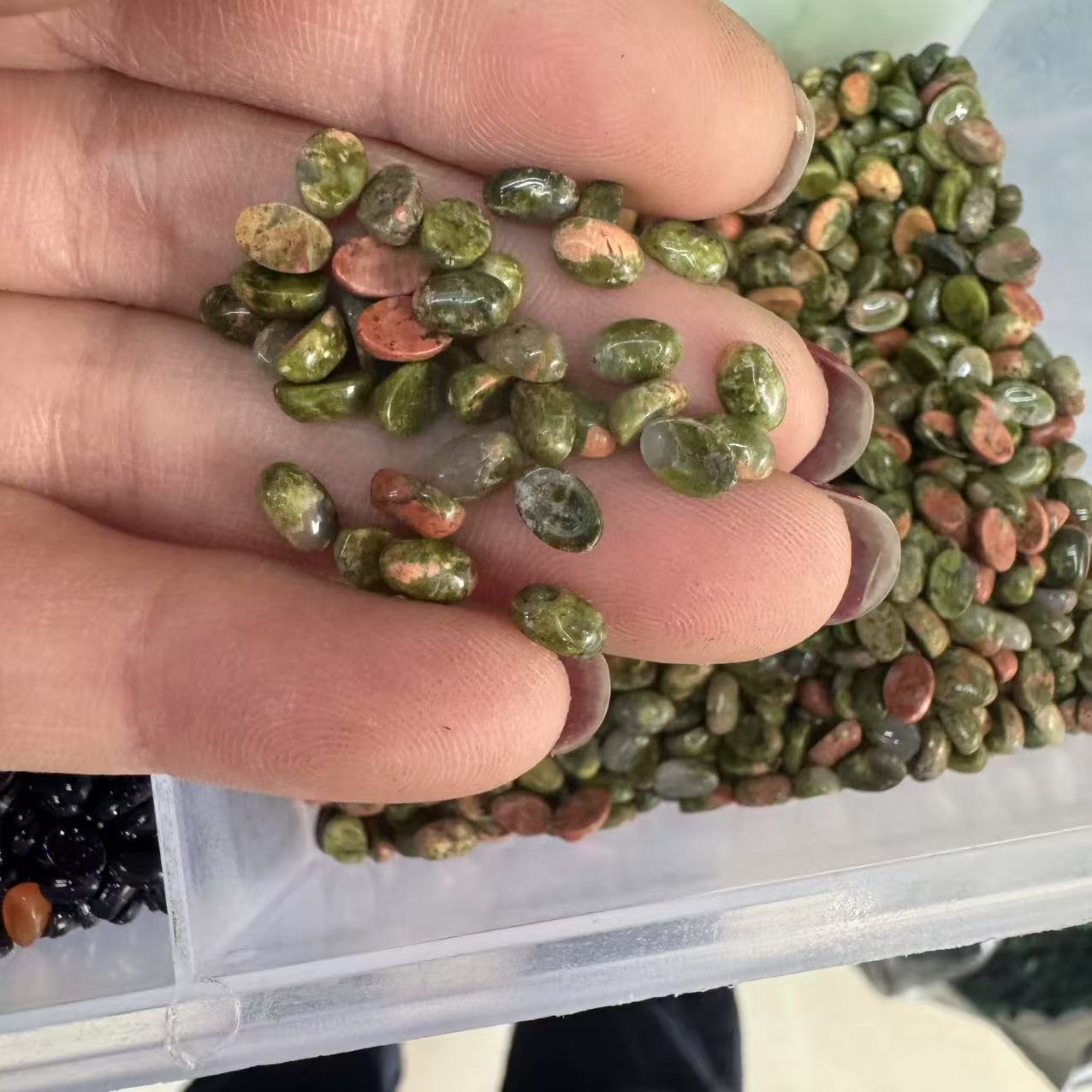 Flower green 4*6mm