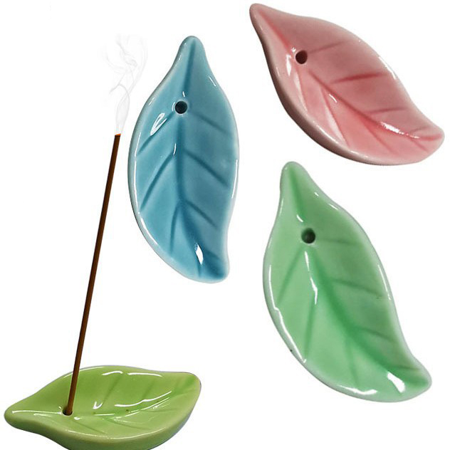 6.5*2.5CM Hollow leaf-shaped ceramic incense holder (mixed colors)