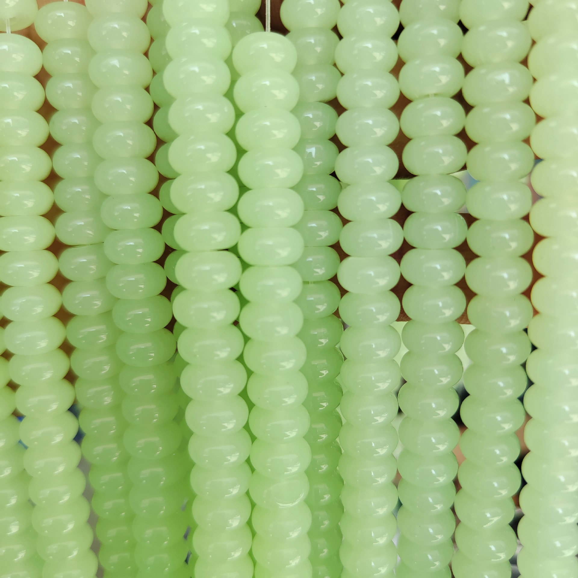 Light fruit green jade