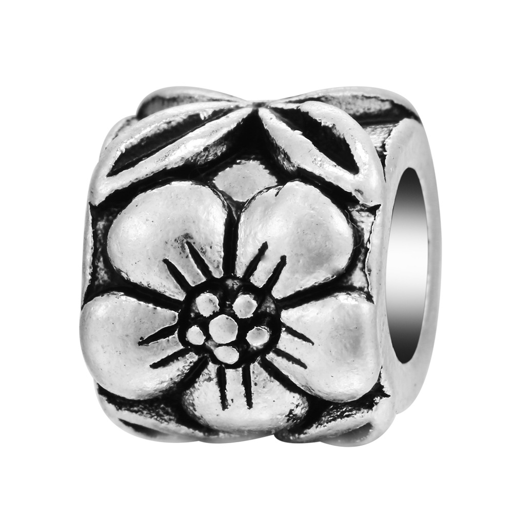 Large hole beads 4