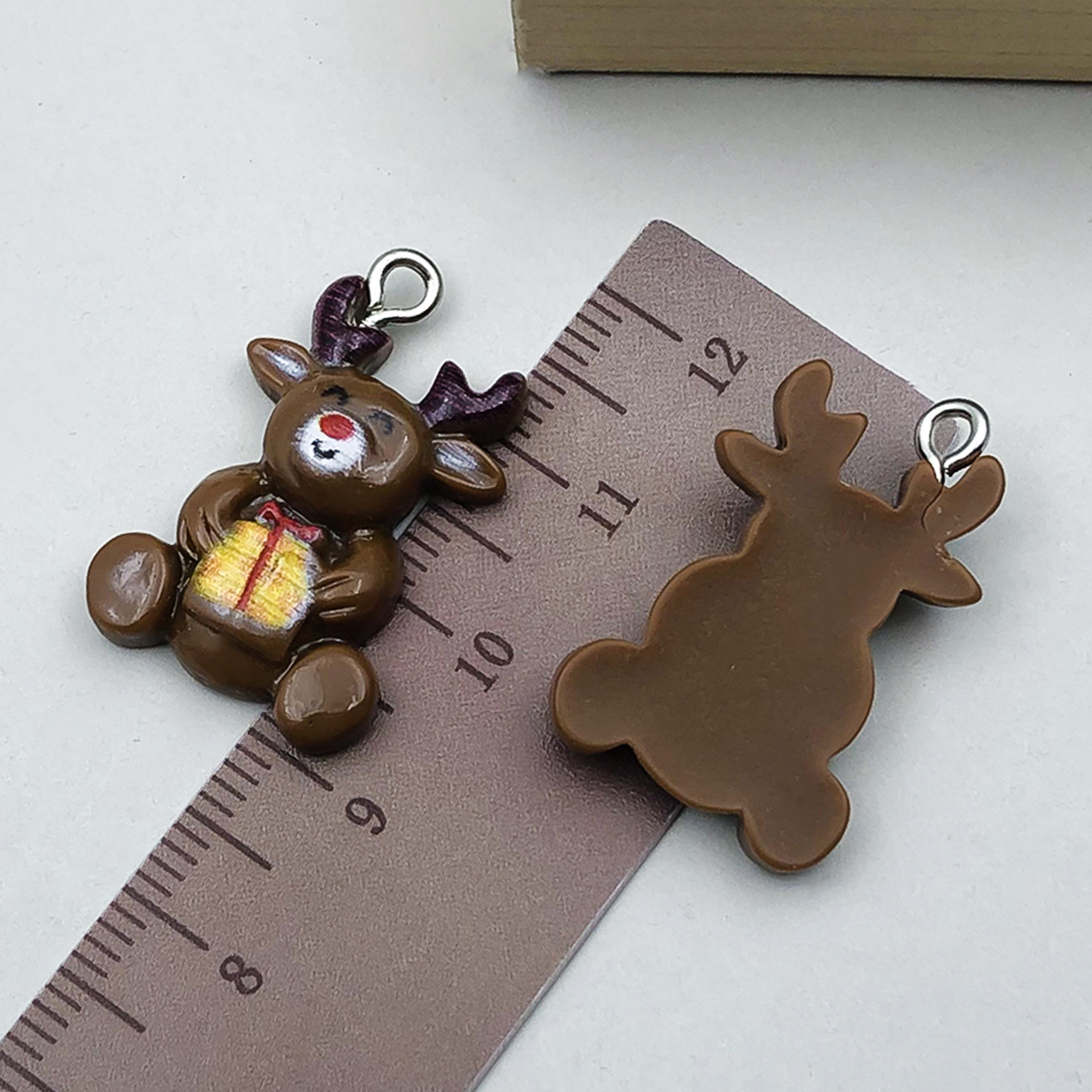 1 coffee brown resin christmas deer 17x26mm-1.2g-24267