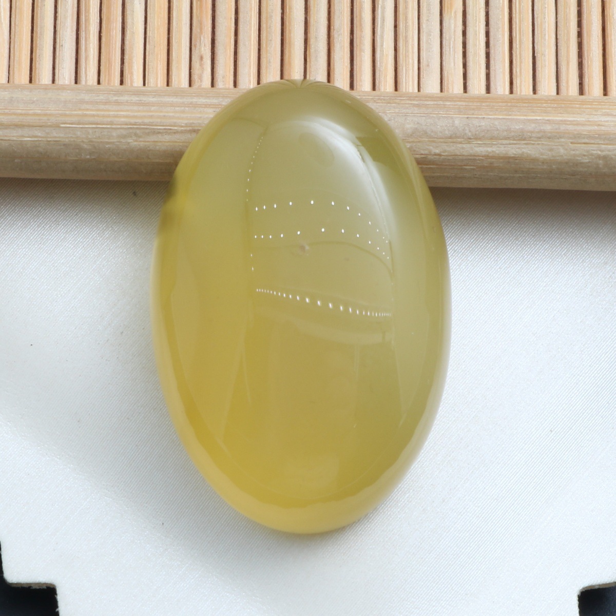 yellow agate