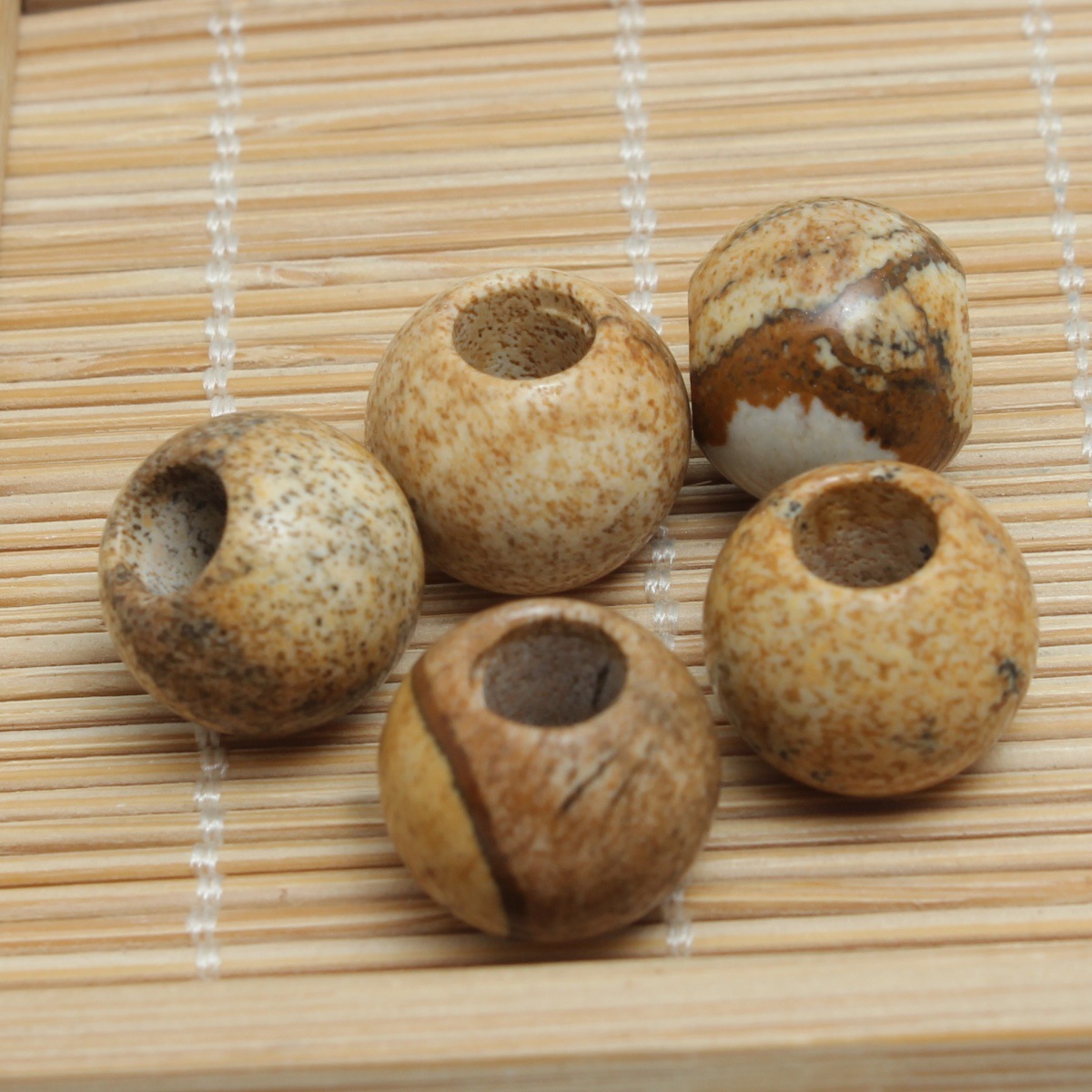 Picture stone