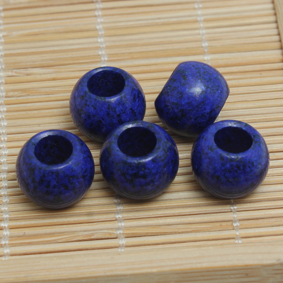 Imitation lapis lazuli