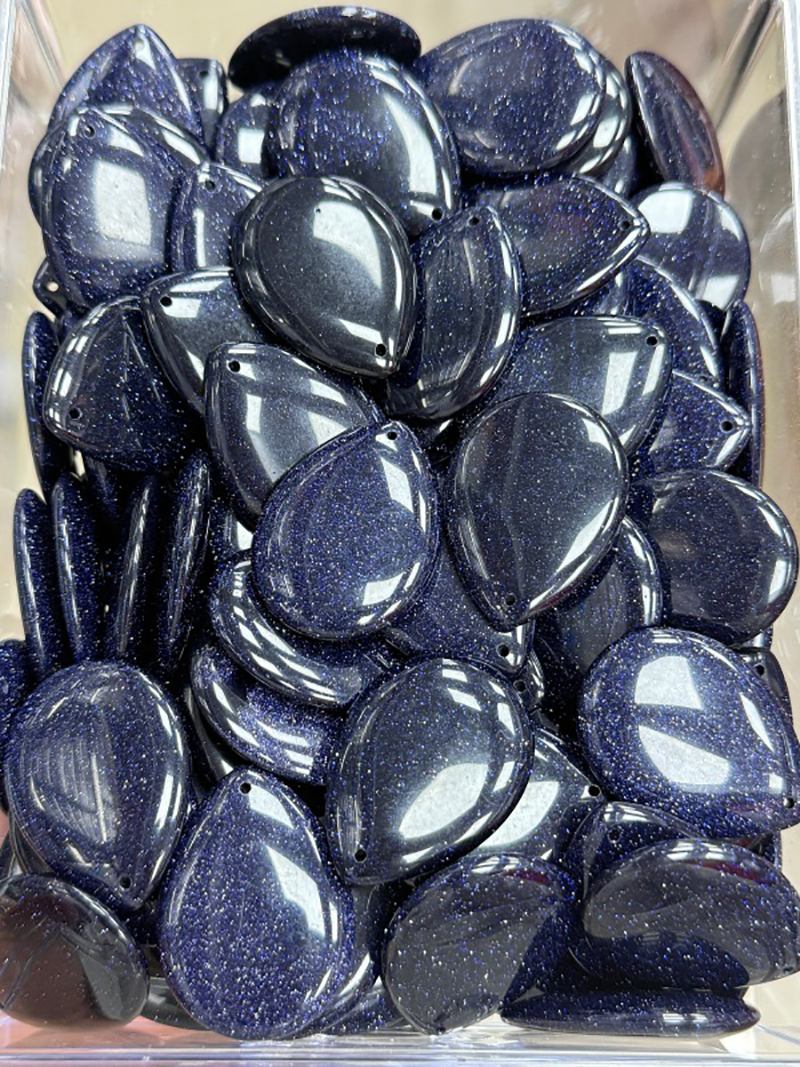 Blue sand (synthetic)