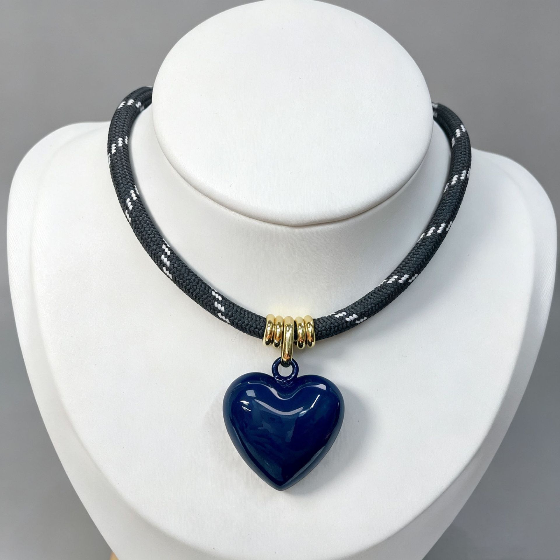 D03 necklace
