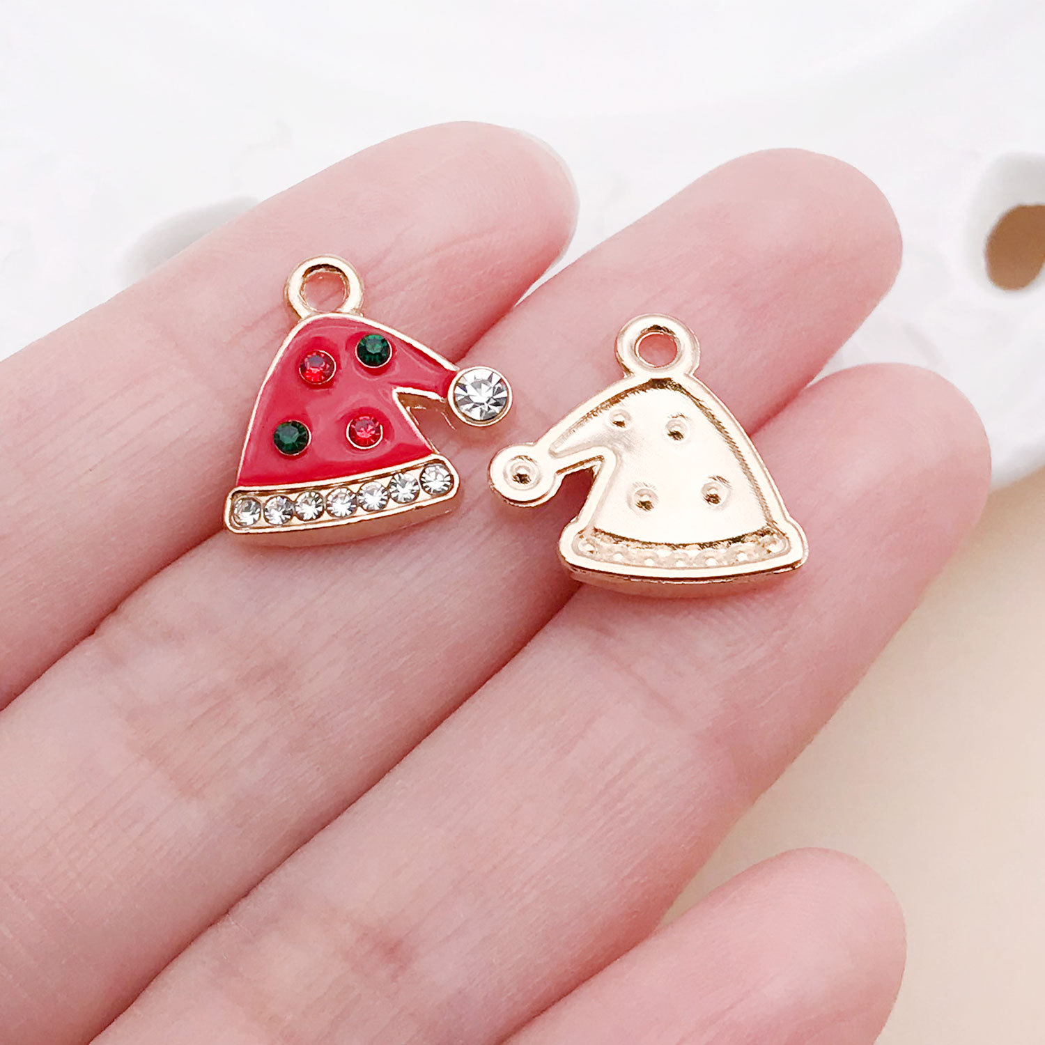 12518-1 15x15-1g red oil dripping zinc alloy christmas hat