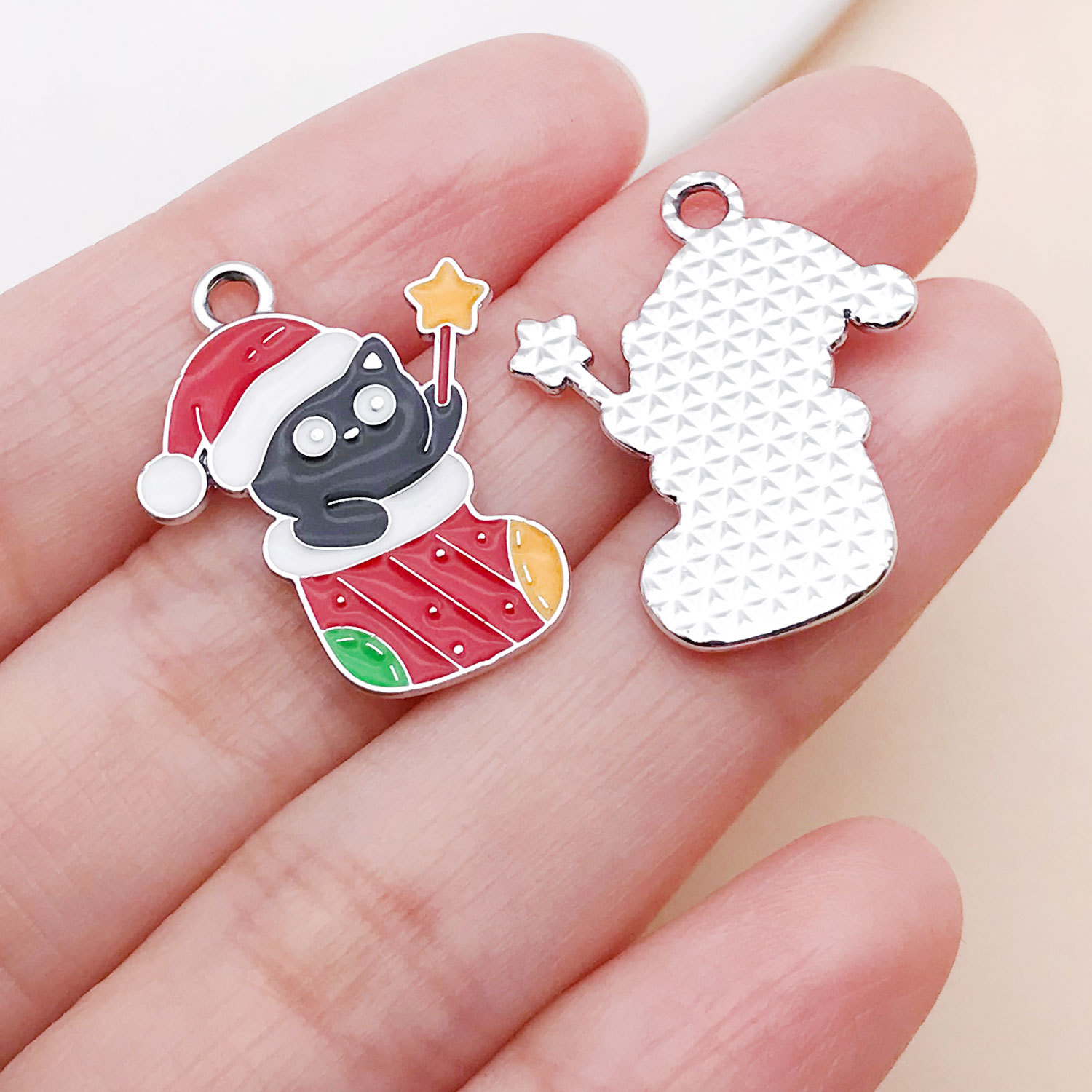 25240-1 piece 25x20mm-1.4g white k red oil dripping zinc alloy christmas socks christmas hat cat
