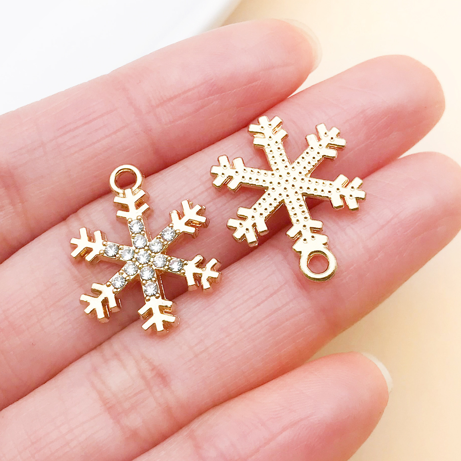 27007-1 piece 21x16mm-1.3g kc gold zinc alloy point diamond christmas snowflake