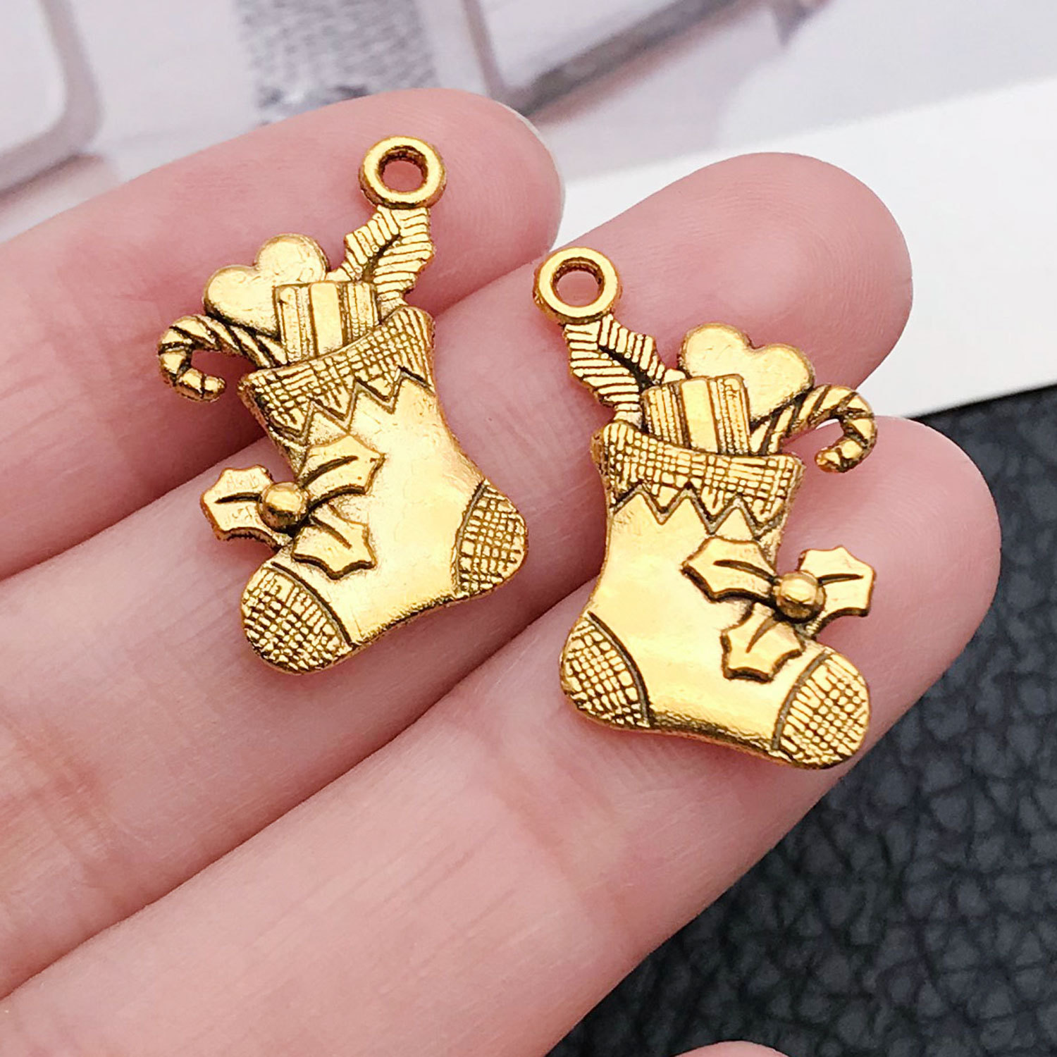 20051-ancient gold zinc alloy christmas stockings 13x20mm-1.5g
