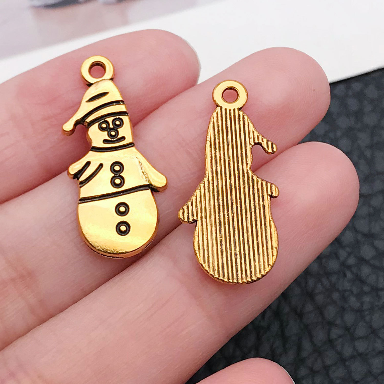 20054-ancient gold zinc alloy christmas snowman 11x25mm-1.1g