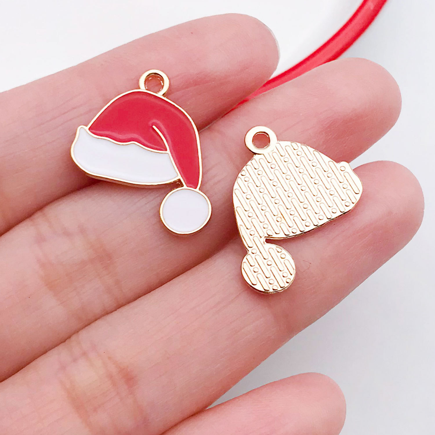 14266-1 red dripping oil zinc alloy christmas hat 17x19mm-0.9g