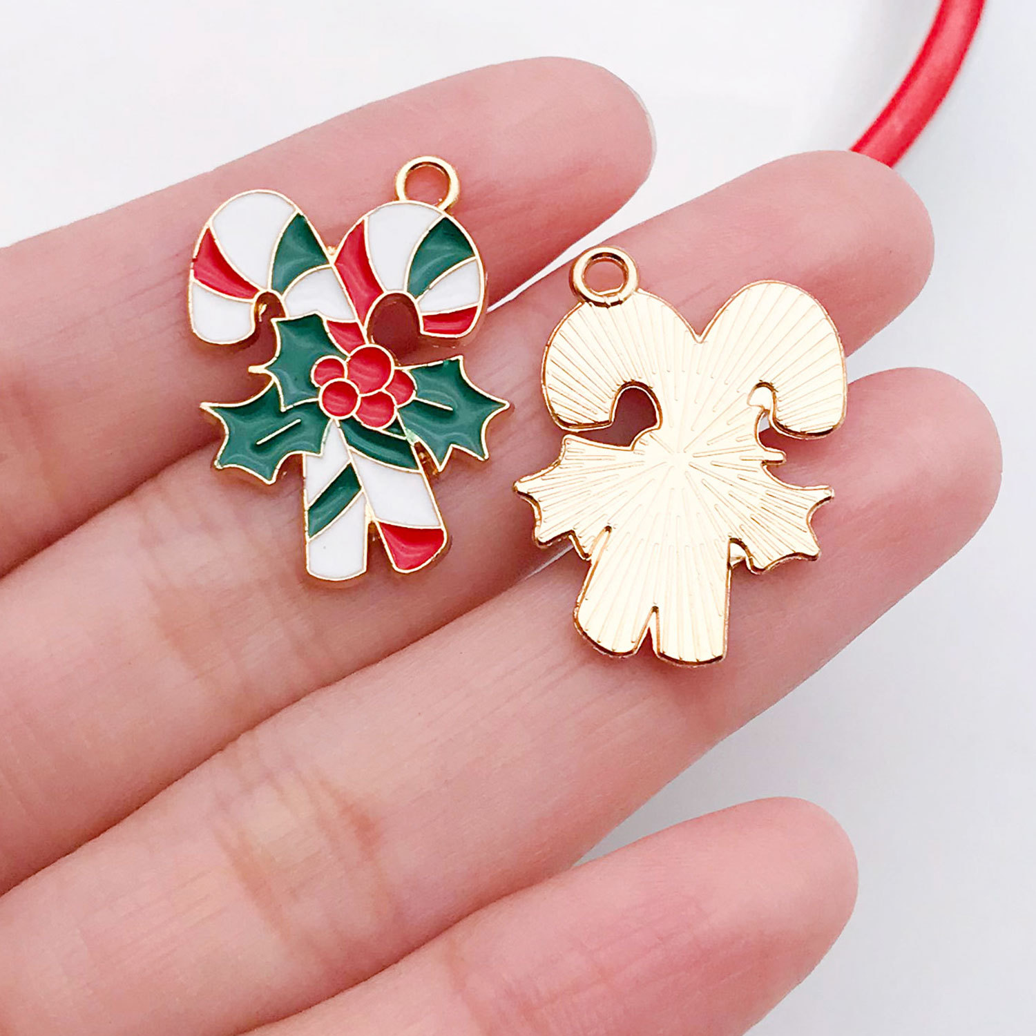 21054-1 green zinc alloy christmas cane 24x12mm-1.8g