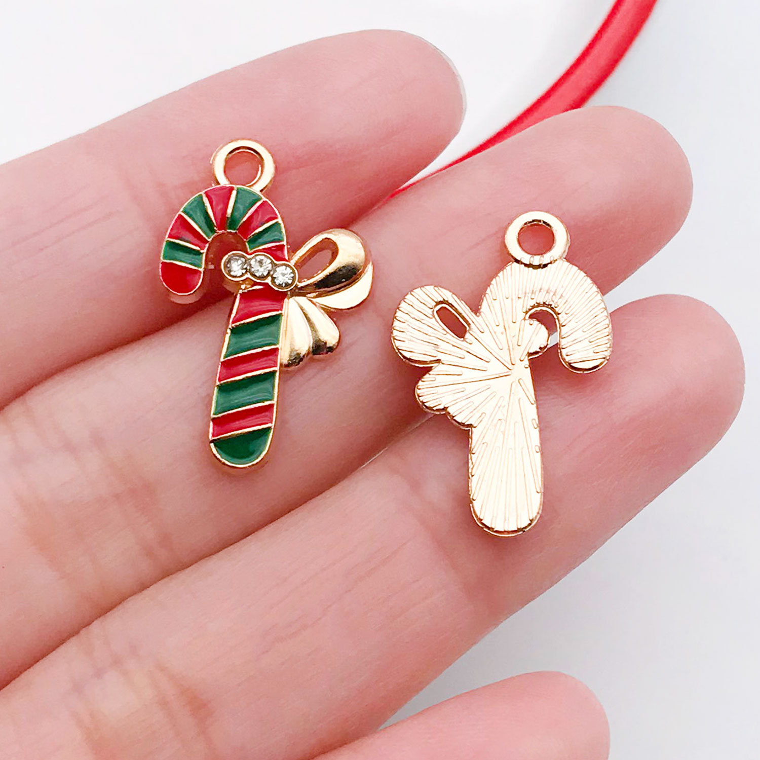 21059-1 red zinc alloy christmas crutches 22x14mm-1.3g