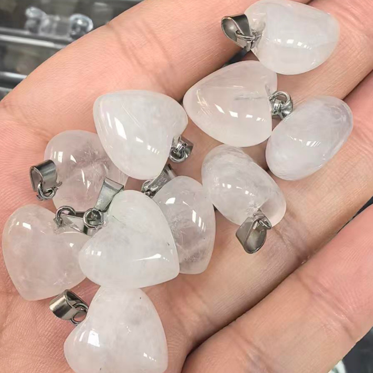 White crystal (white K)