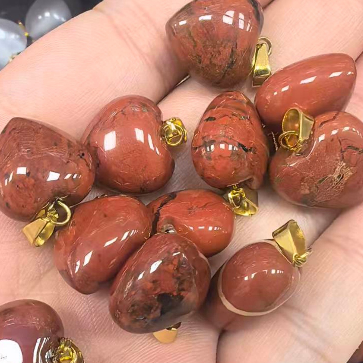 Red Jade (Gold)