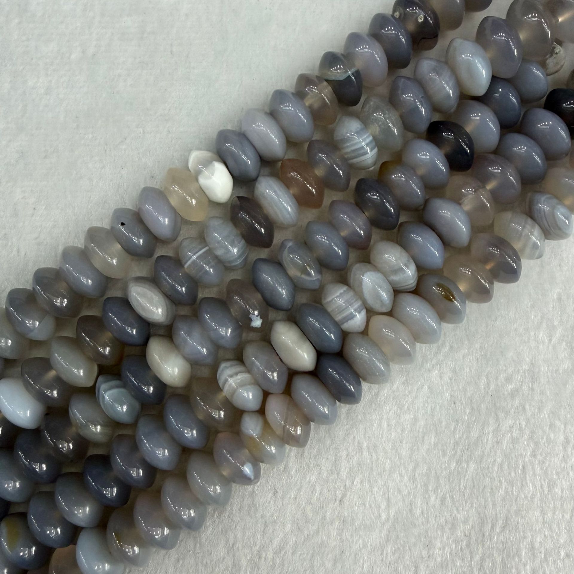 Gray agate