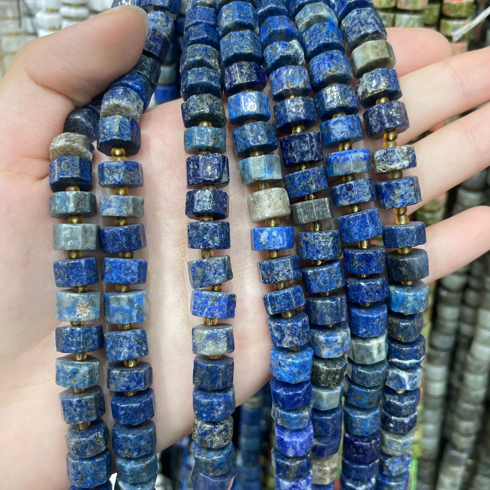 Natural lapis lazuli
