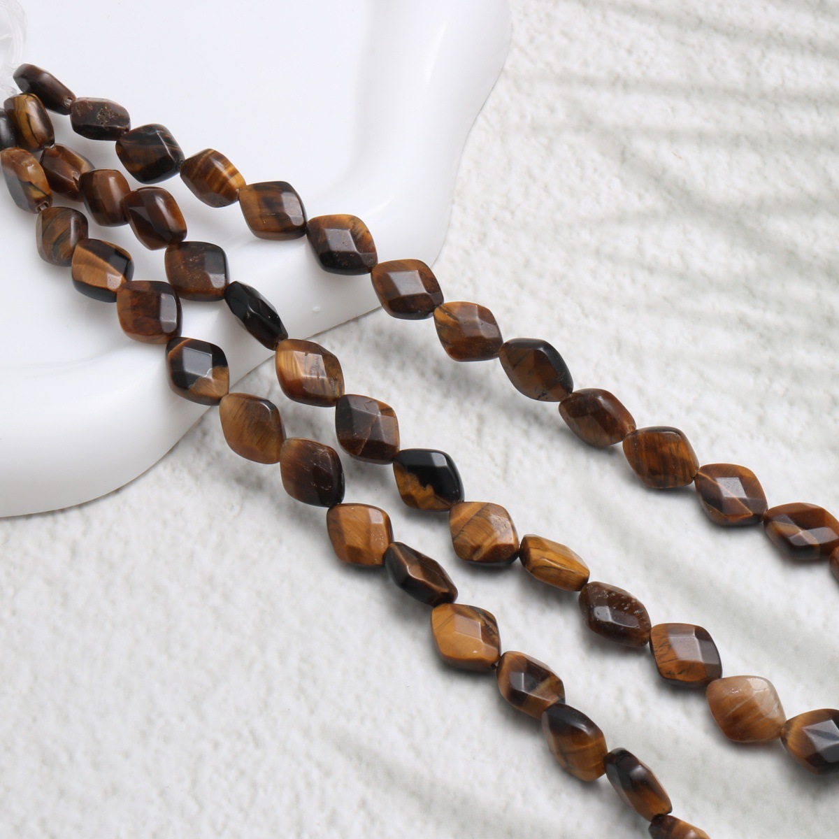 tiger eye