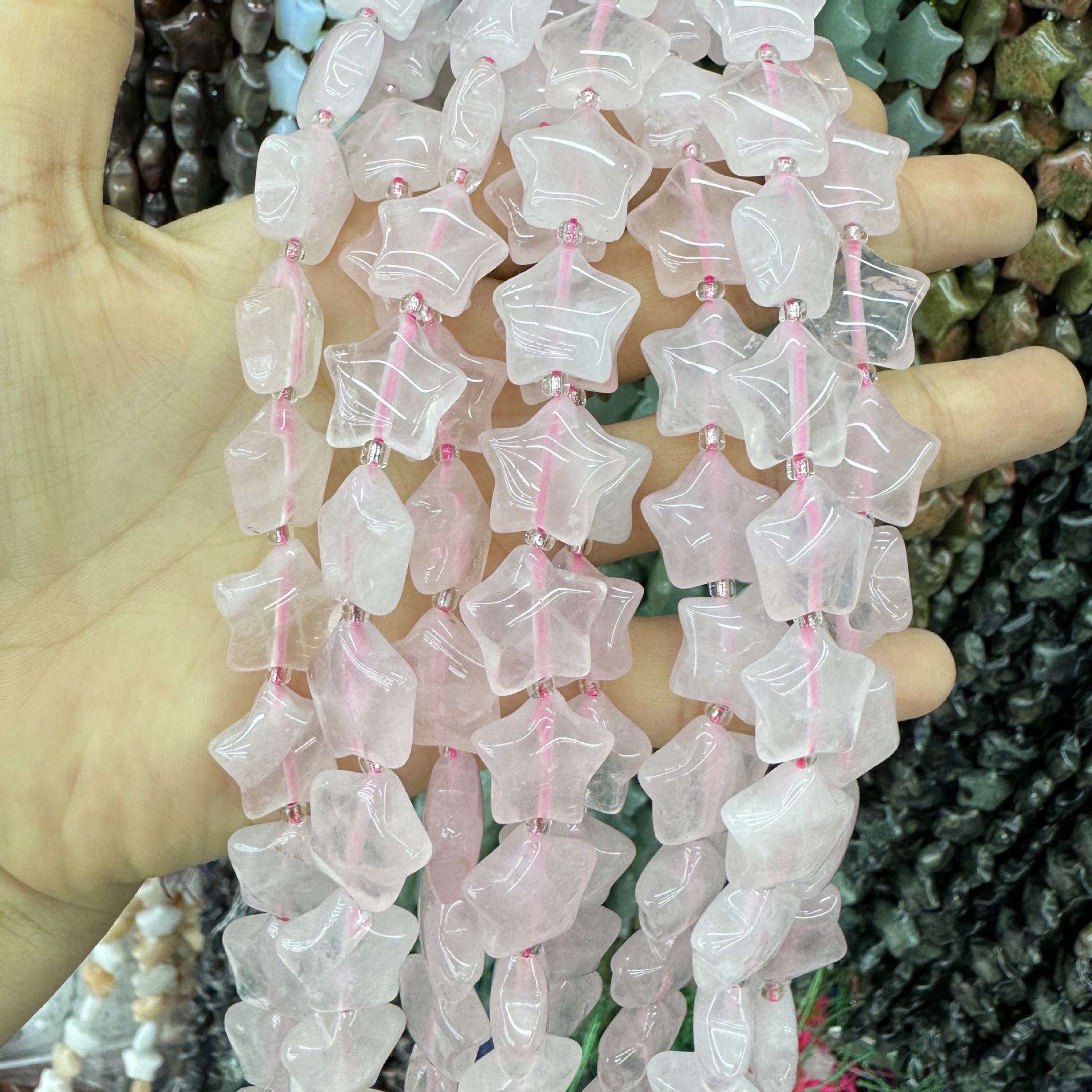Rose quartz (about 25 pieces)