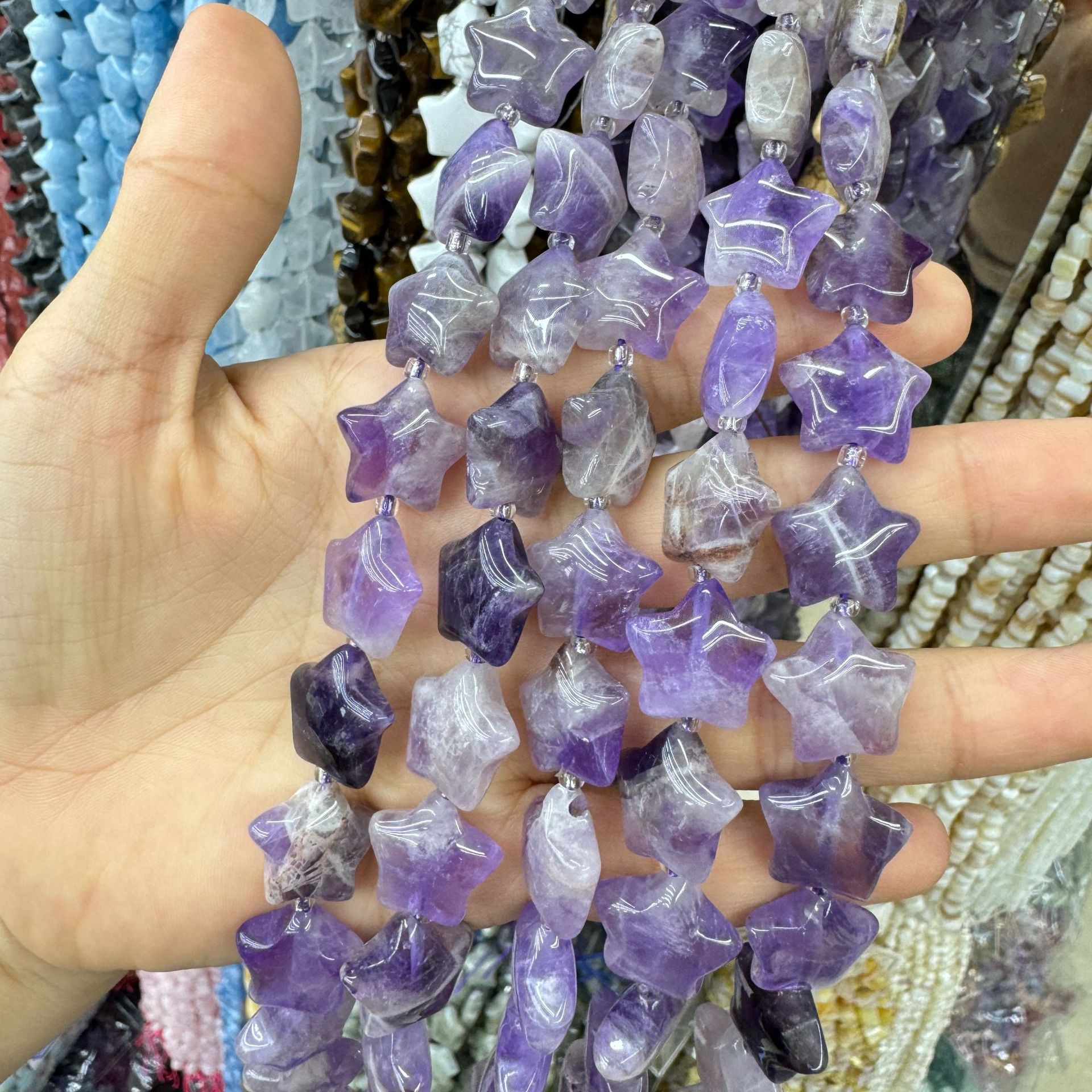 Amethyst (about 25 pieces)