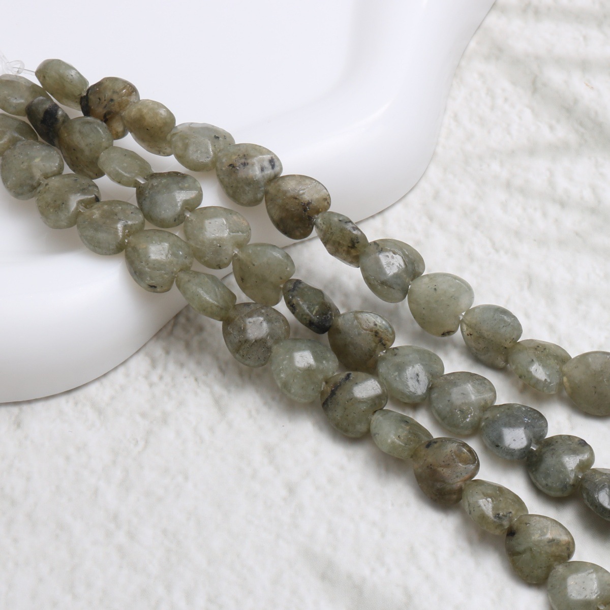 gray labradorite