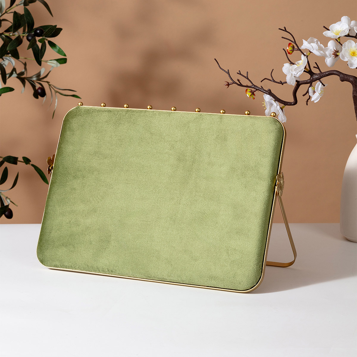 Beveled soft bag with support green