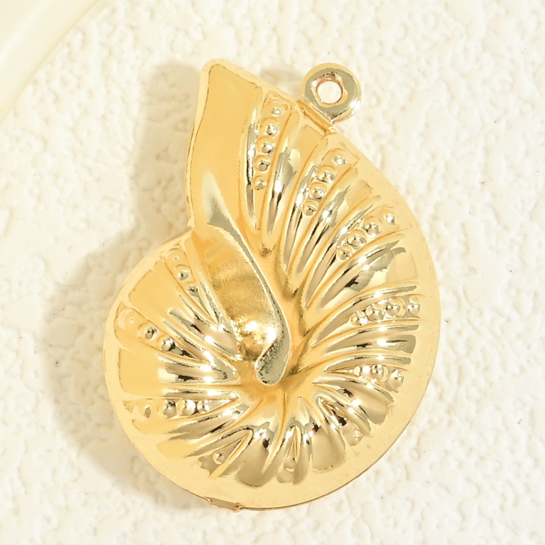 VD2497 golden conch