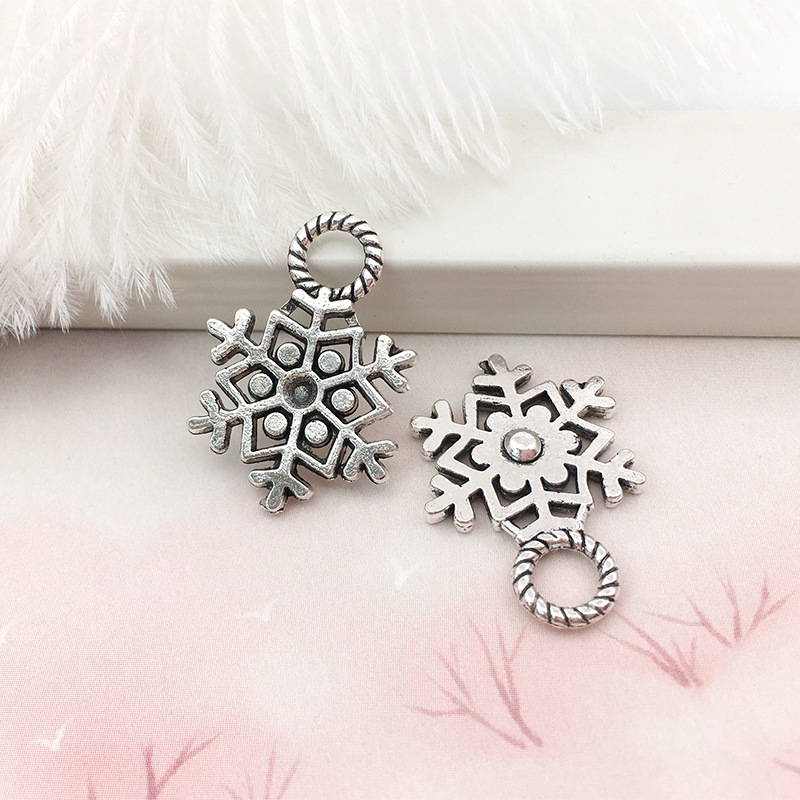 1 ancient silver snowflake 15x20mm-8388