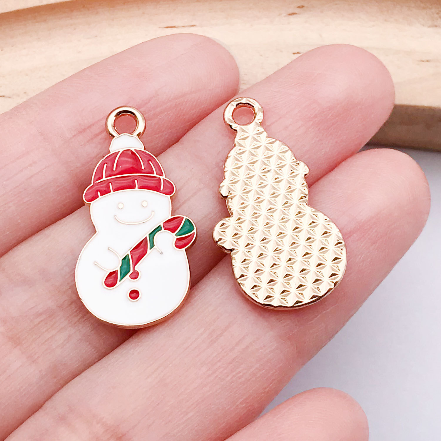 1 white snowman 24x12.5mm-1g-25278
