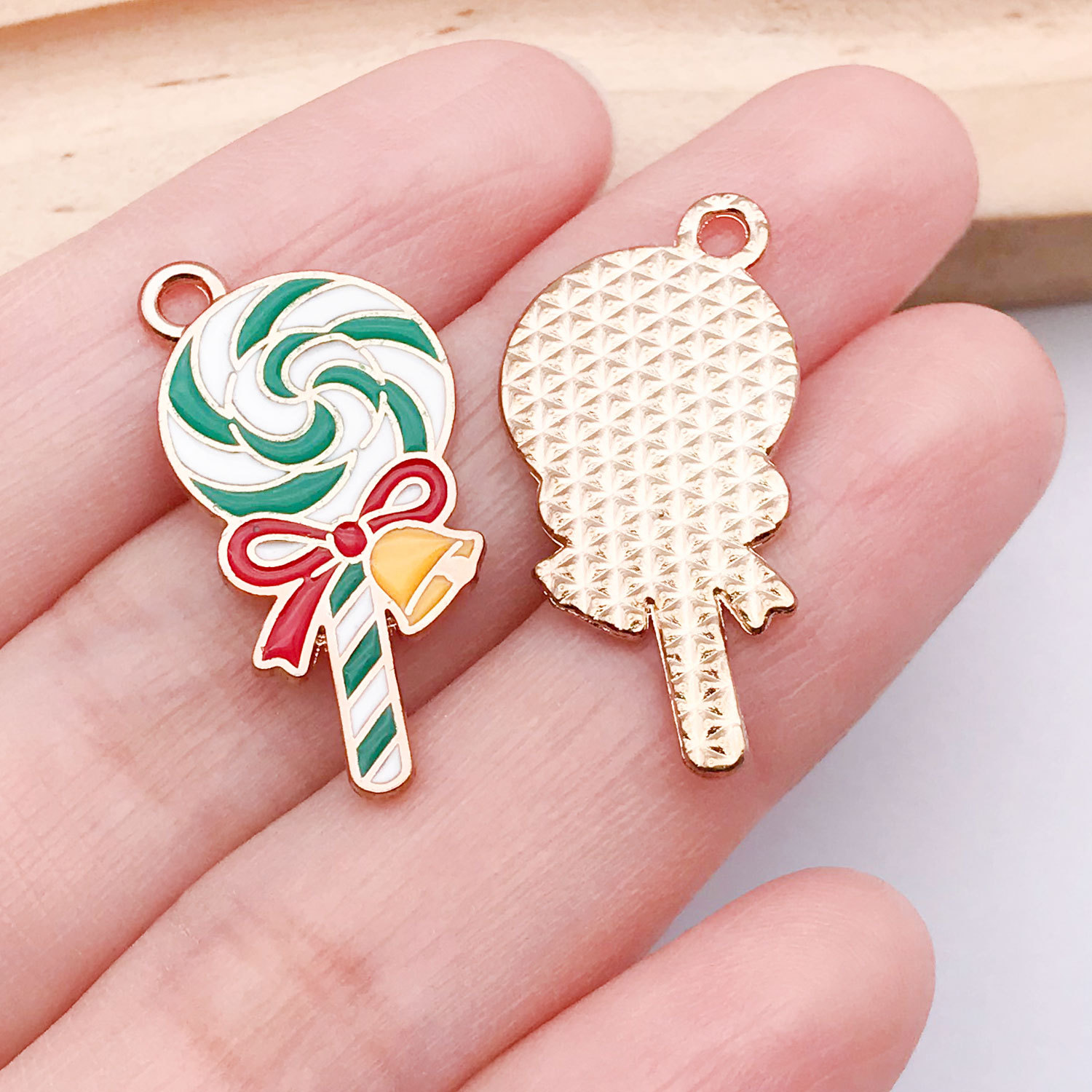 1 green bow bell lollipop 27x14mm-1.4g-25280