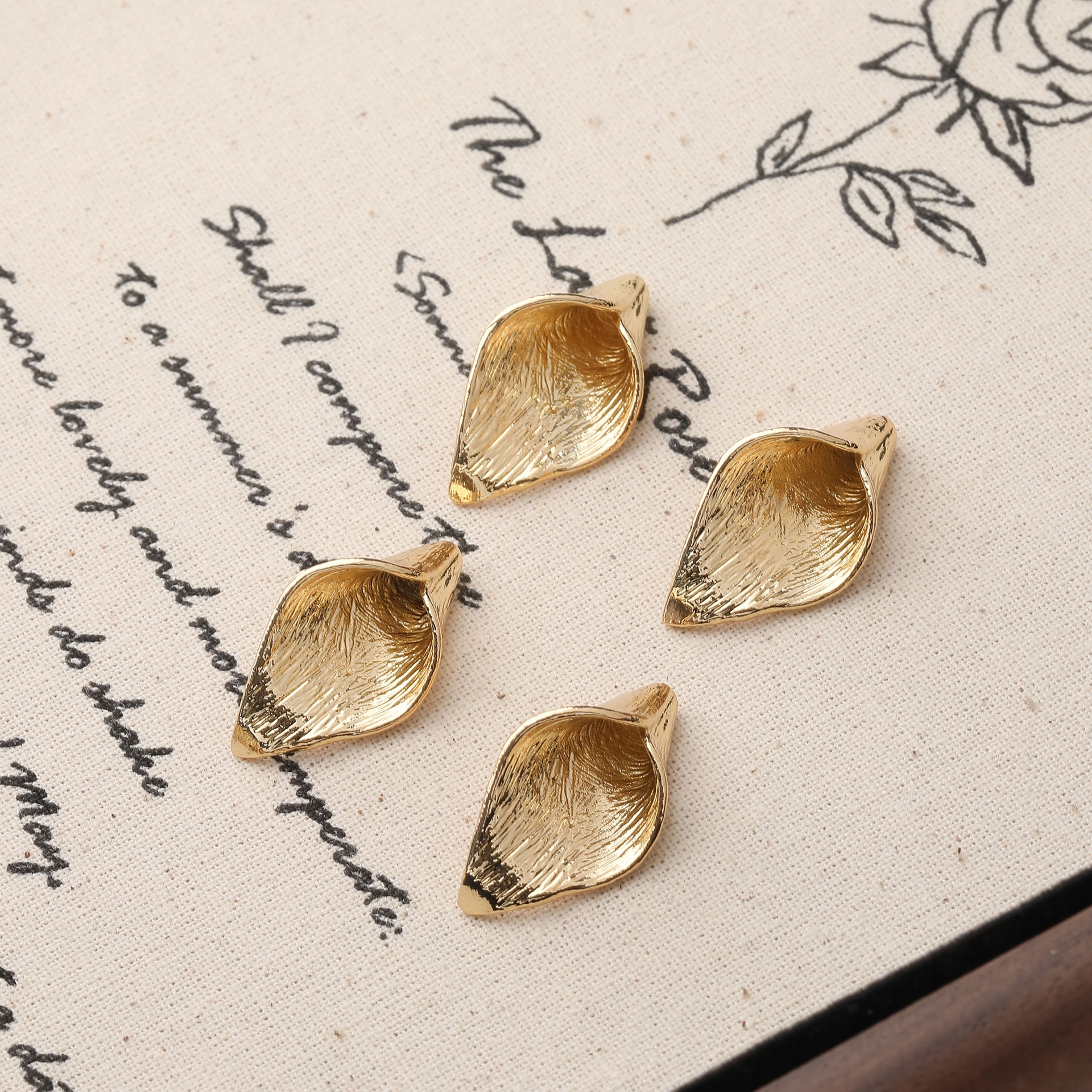 24.9x14.2x7mm 14k gold 1 piece a style