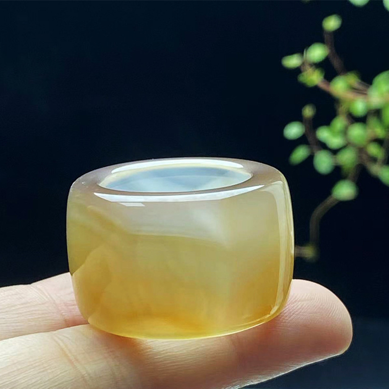 Agate pretty curved model