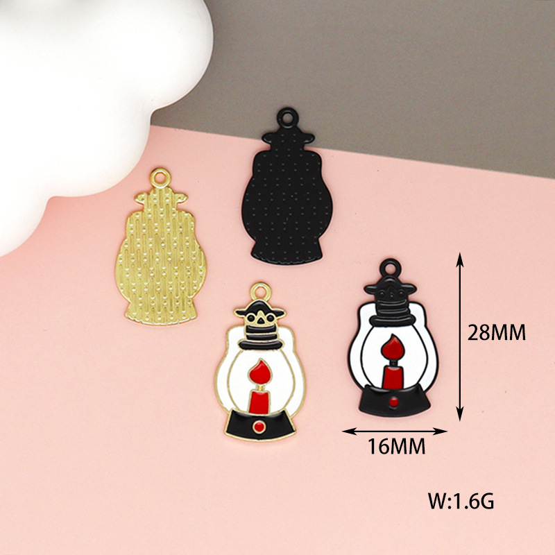 4 Black kerosene lamp