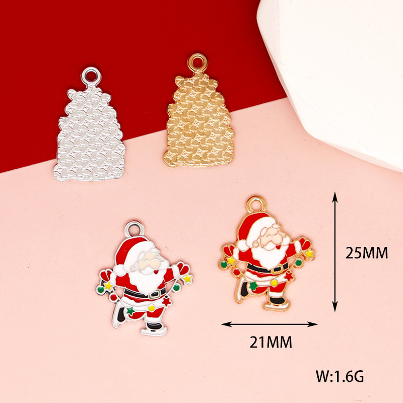 3 ski santa clauses