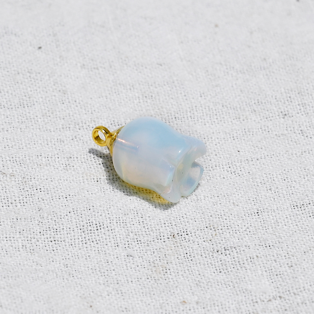 Synthetic opal
