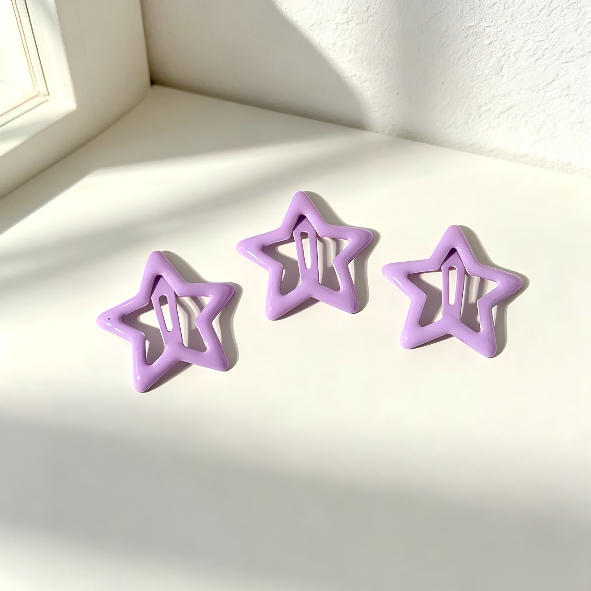 Glossy light purple