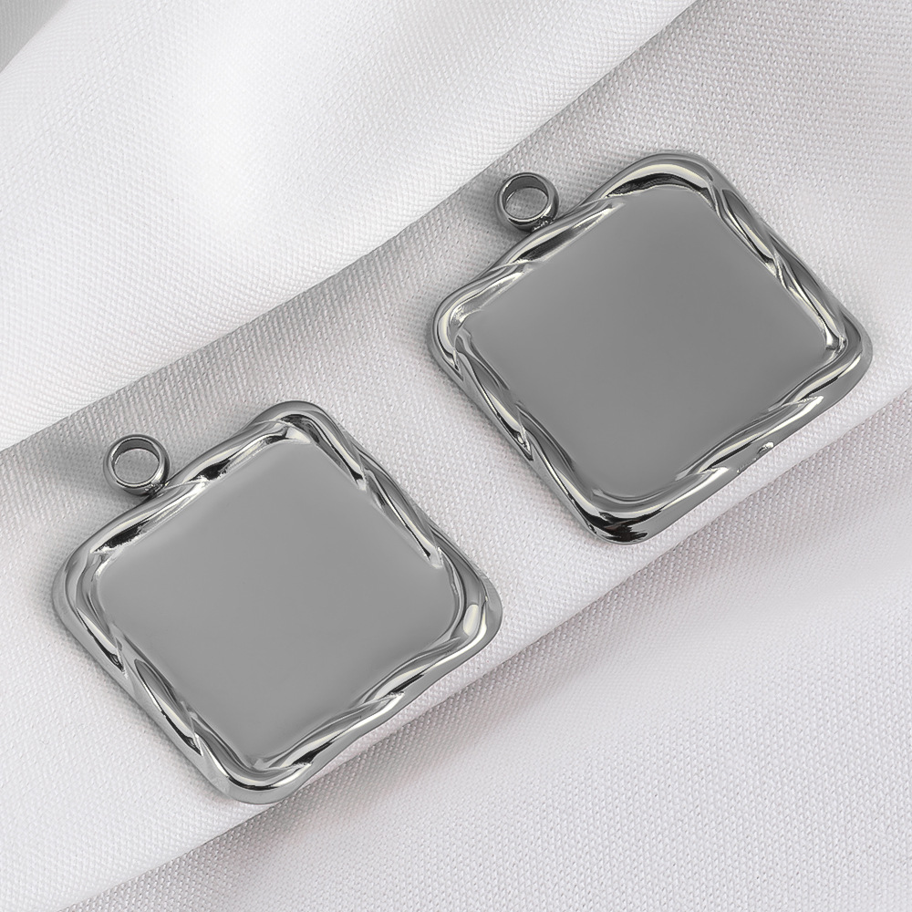 Steel color square-20.7x24.5mm