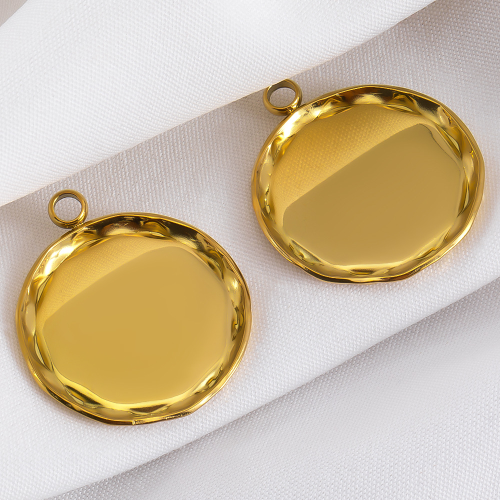 Golden circle-22.5x26.5mm