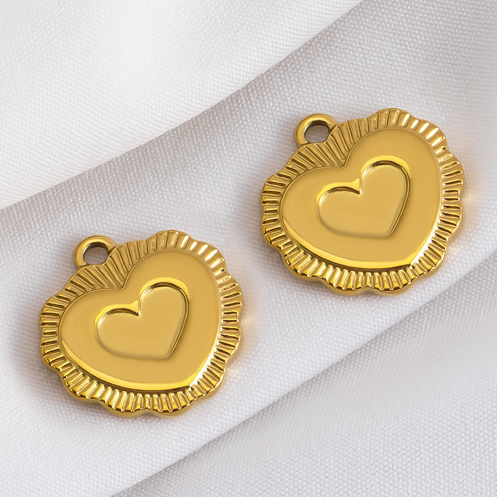 Golden heart-18x19mm