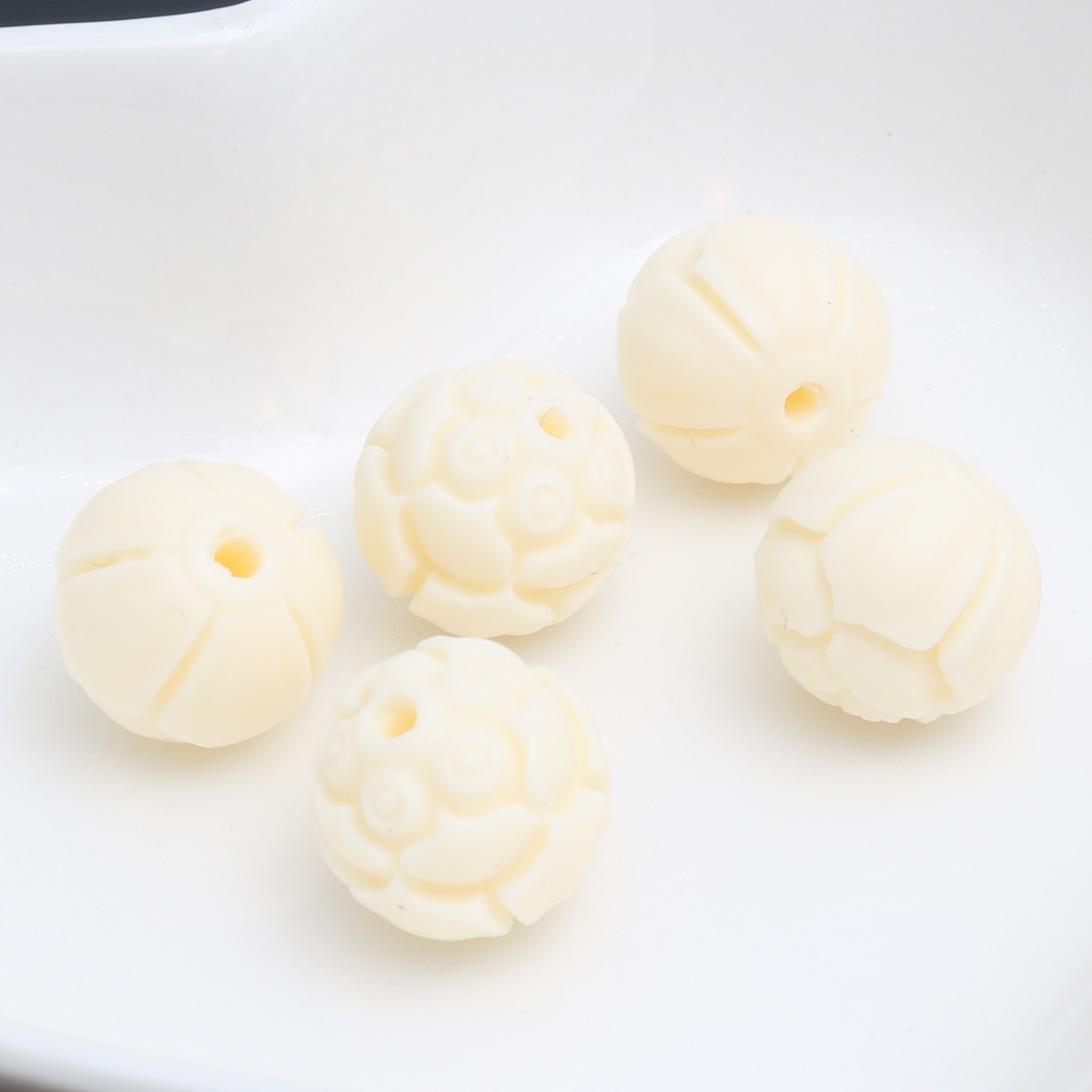 Lotus beads 10mm (pack of 10)